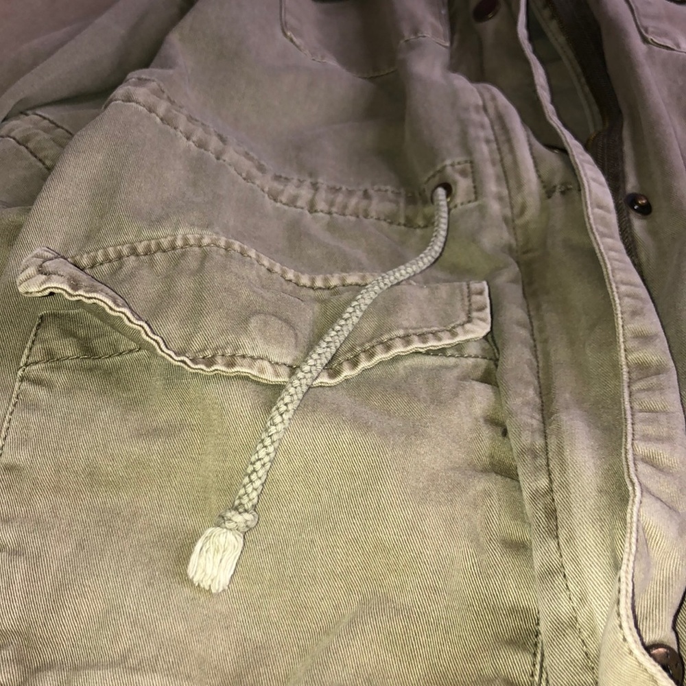 Green jacket - Picture 2 of 3
